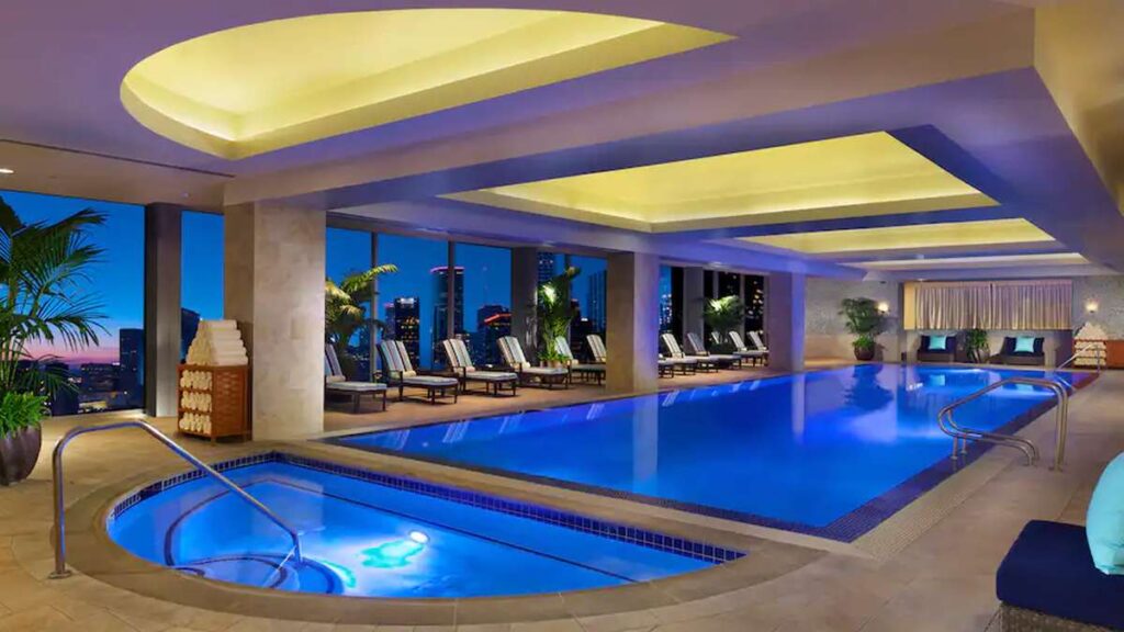 the indoor swimming pool at the Hilton Americas - Houston hotel - the closest hotel to the Toyota Center