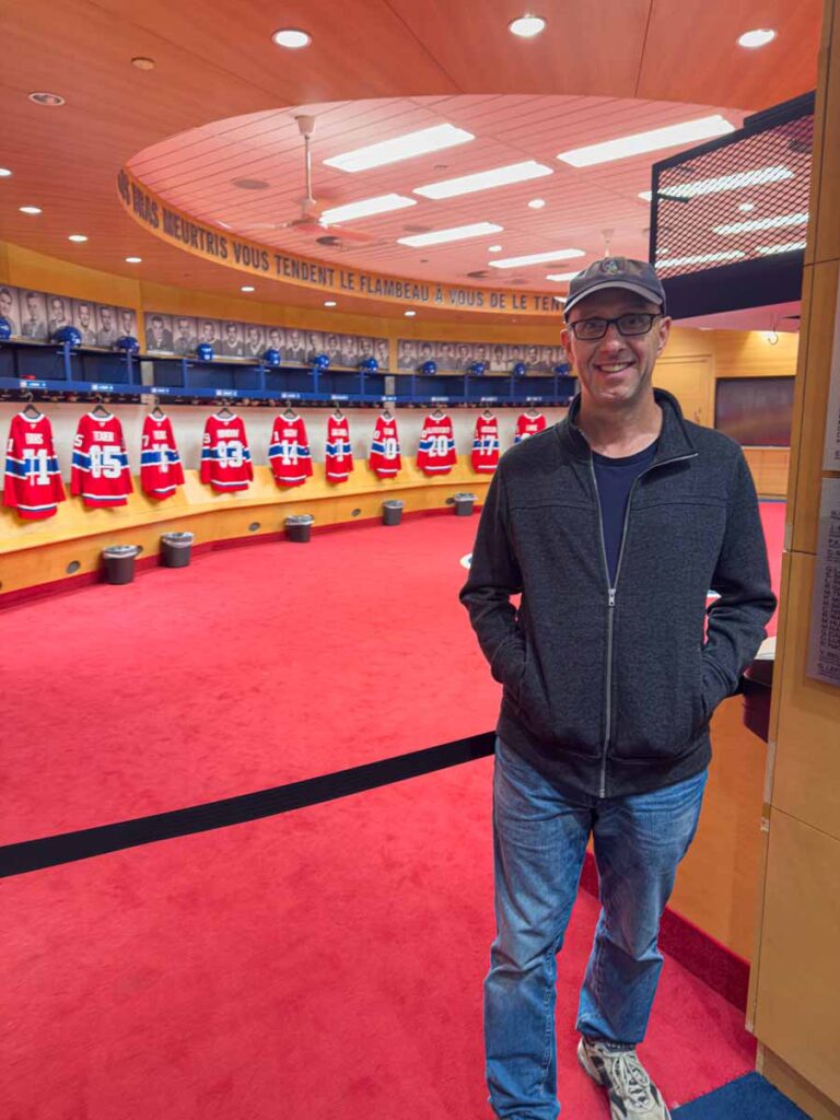 Dan Brewer visits the Montreal Canadiens dressing room during a Bell Centre Tour.
